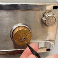 Broken Key Extractor Set – Entfernen Sie gebrochene Schlüssel mühelos aus jedem Schloss!